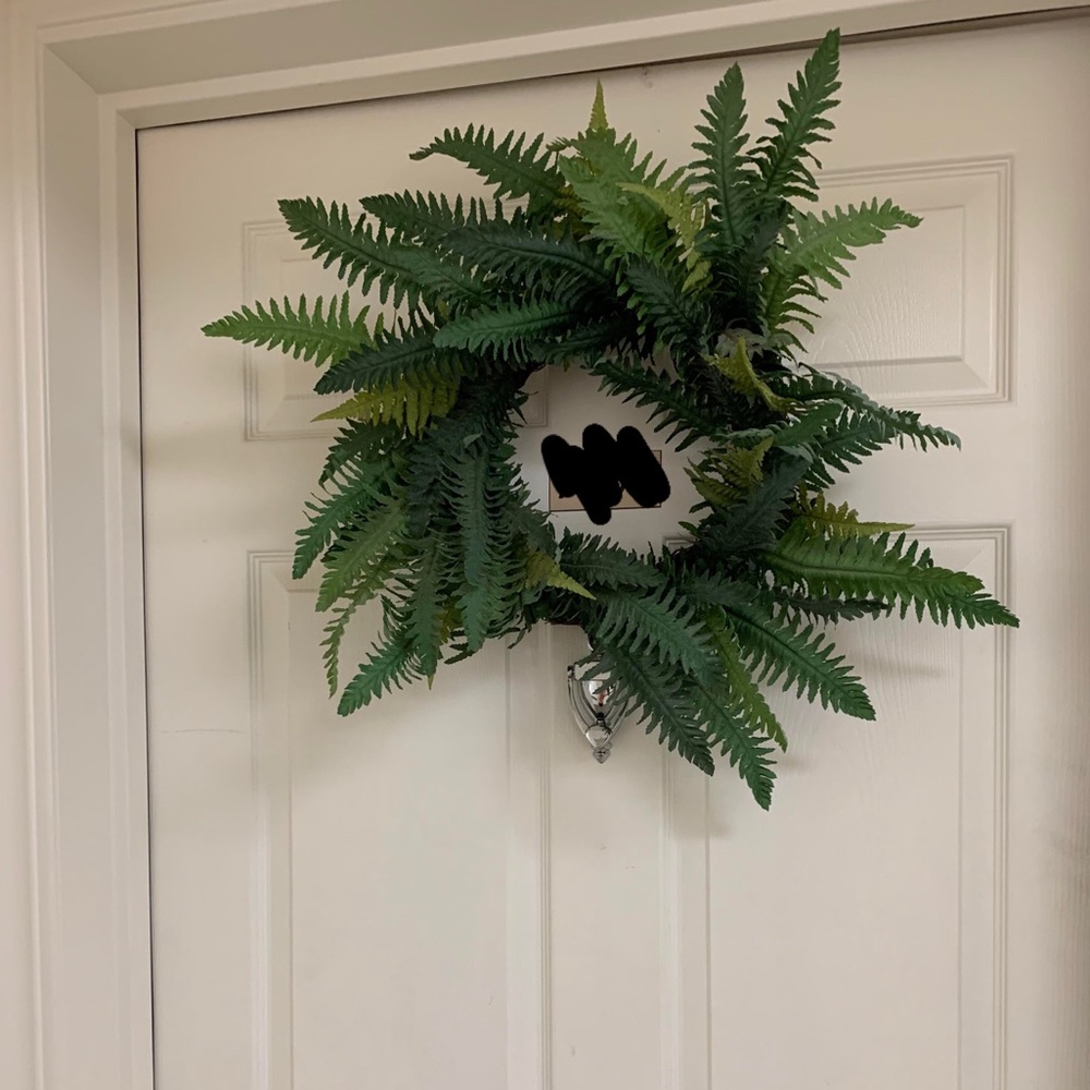Leafy wreath